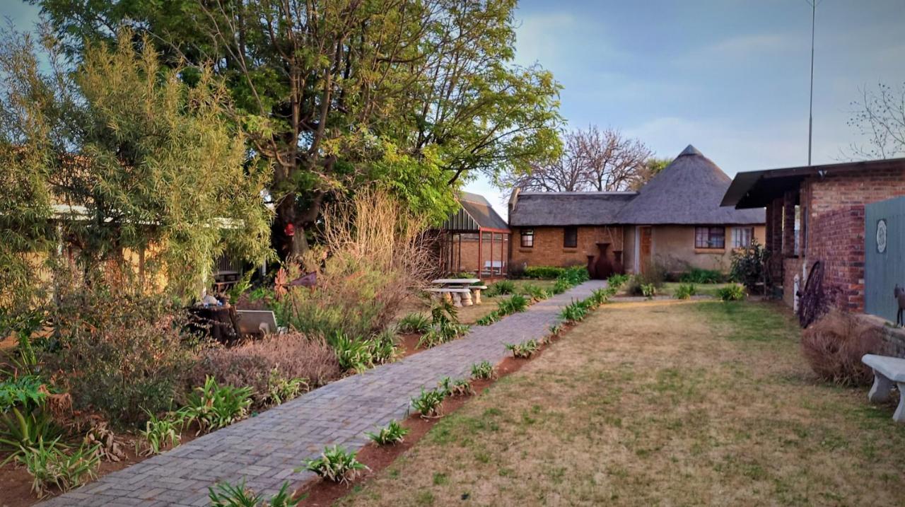 Backpackers Connection @ Jnb Airport Benoni Exterior photo