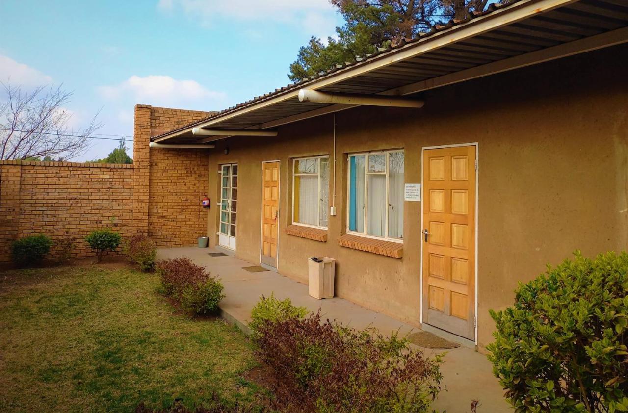 Backpackers Connection @ Jnb Airport Benoni Exterior photo
