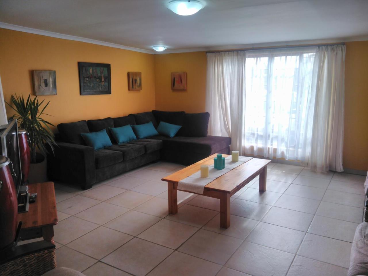 Backpackers Connection @ Jnb Airport Benoni Exterior photo